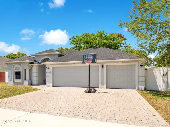 3929 Rolling Hill Dr, Titusville, FL 32796