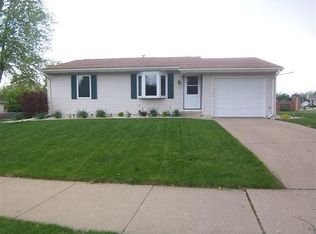 4622 W Rockwell Dr, Peoria, IL 61615