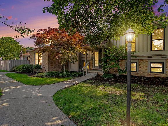 2nd image of 2206 Rivenoak Ct