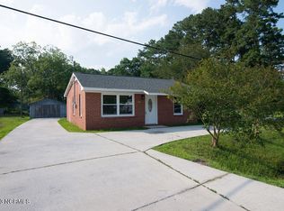 1206 Burgaw Hwy, Jacksonville, NC 28540