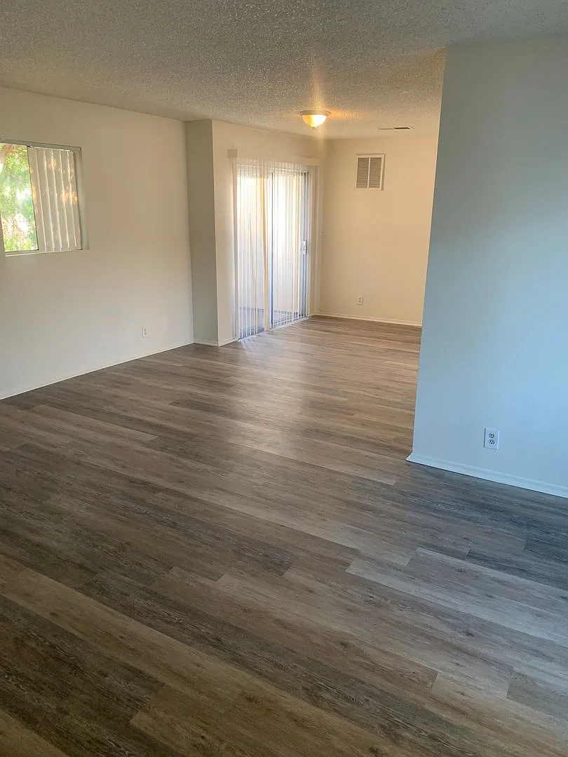 3146Vine — Photo 2