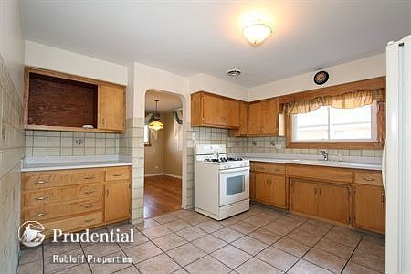3rd image of 10808 S Keeler Ave