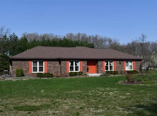 306 Oak Ln, Bedford, IN 47421