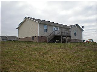 5th image of 213 Wilshire Way
