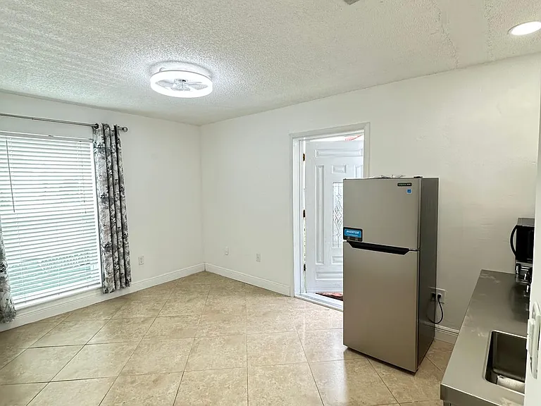 3310 SW 115th Ct — Photo 16