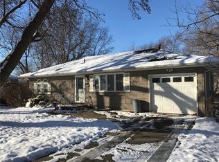 407 SW 22nd St, Blue Springs, MO 64015