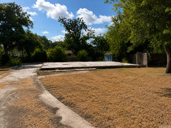 5042 FRANK BORMAN DR LOT 43, Kirby, TX 78219