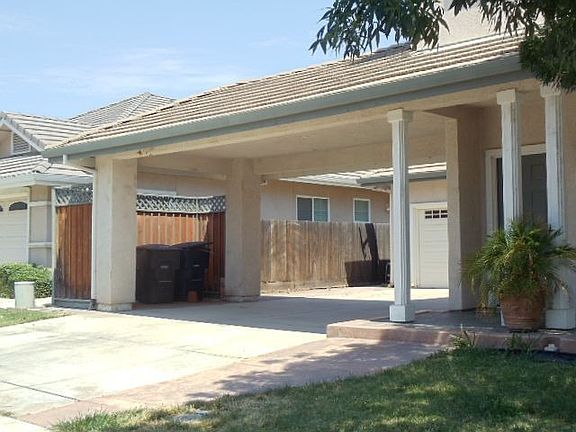 3rd image of 1519 Cherry Blossom Ln