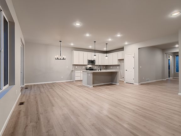 5th image of 16736 Chilton Dr