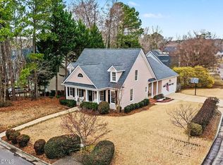 100 Ferncroft Ct, Cary, NC 27519