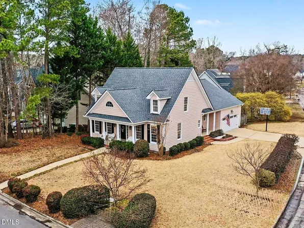 100 Ferncroft Ct, Cary, NC 27519