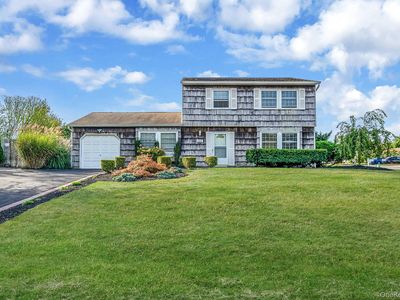 360 Woodside Avenue, Bellport, NY, 11713