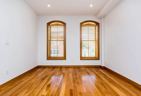 Rented by Nooklyn NYC LLC | media 49