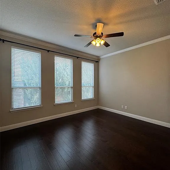 6829 Westbury Dr — Photo 11
