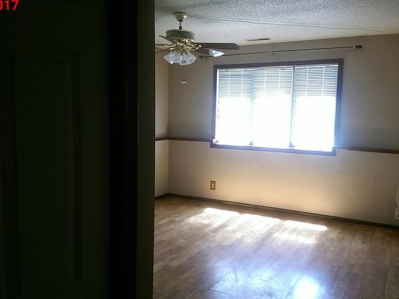 4th image of 5501 S 31st St APT 6