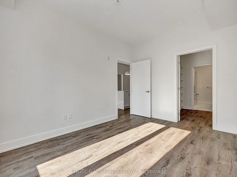 280 Crichton St #108 — Photo 26