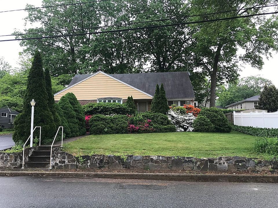 1st image of 745 Mabie St