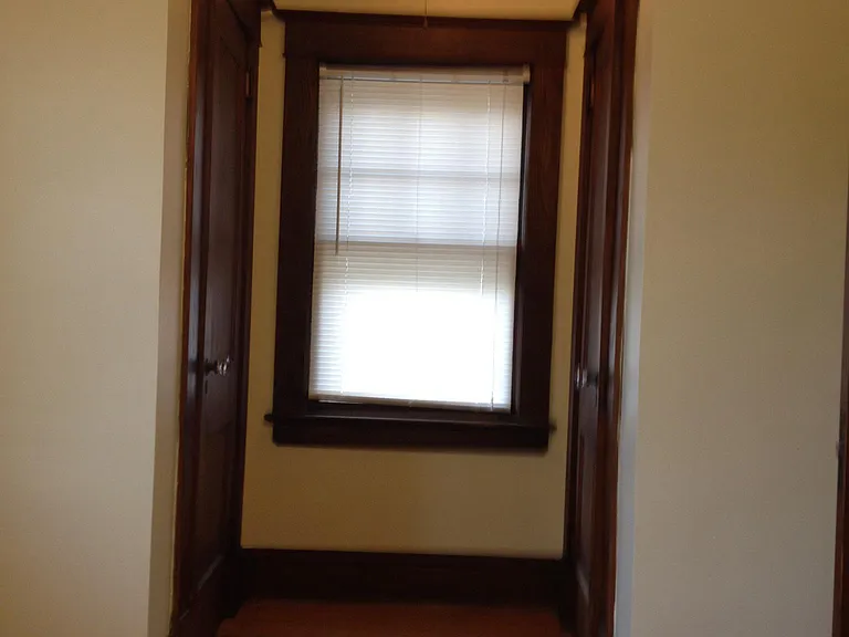 219 Howard St — Photo 9