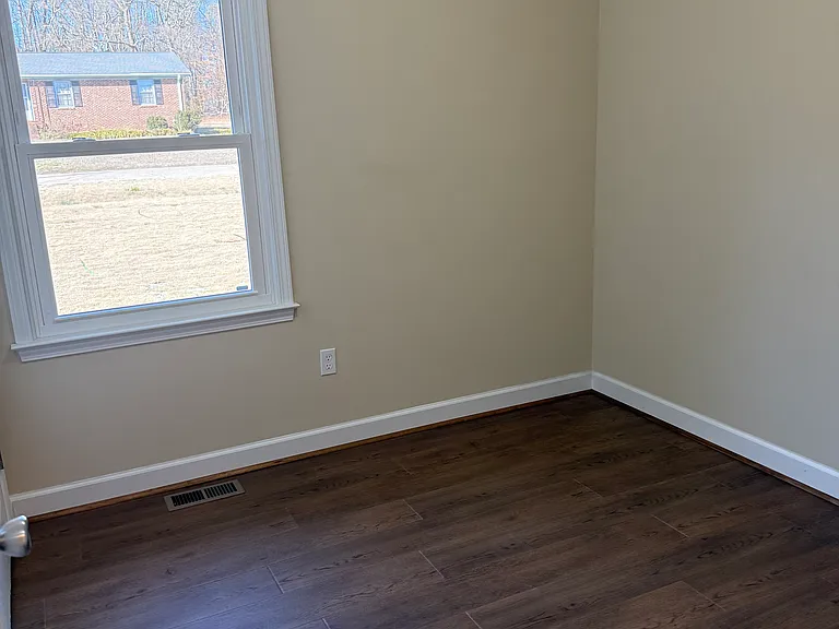 24 Sunrise Dr — Photo 6