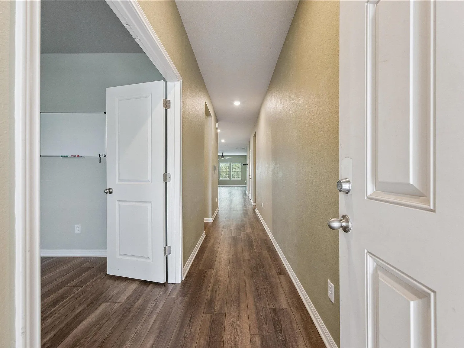 4 bed, 2.5 bath, 2588 sqft, $2,950 — Photo 3