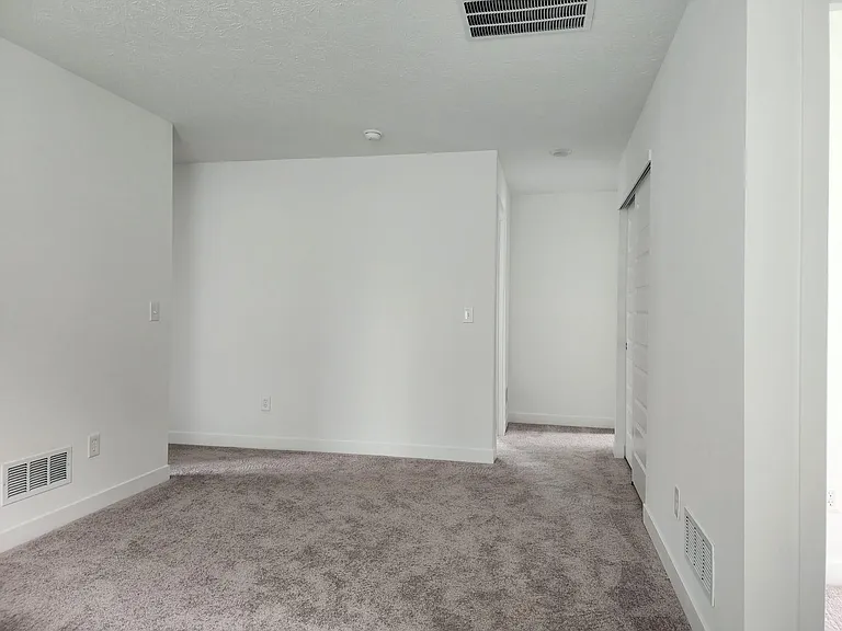17322 Carlton Rd — Photo 12