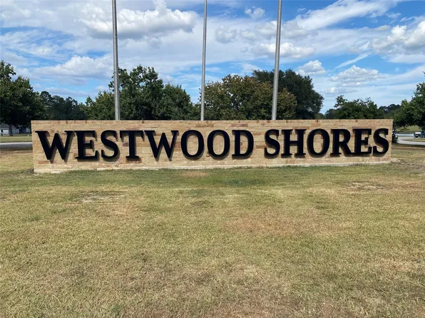 51 Wood Hbr, Trinity, TX 75862