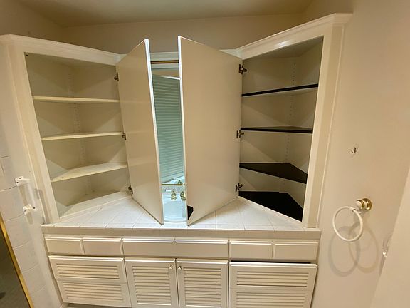 Bathroom storage
