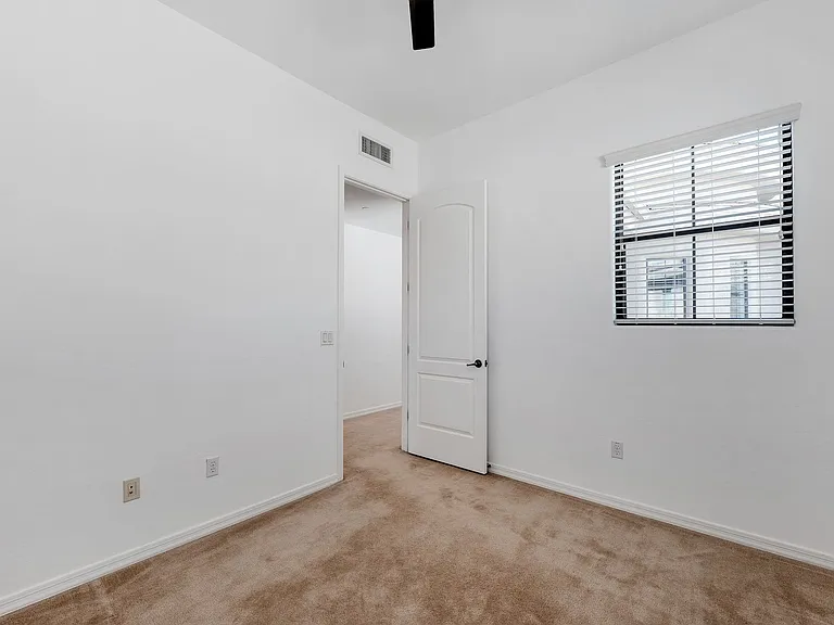 10055 N 142nd St #1330 — Photo 11