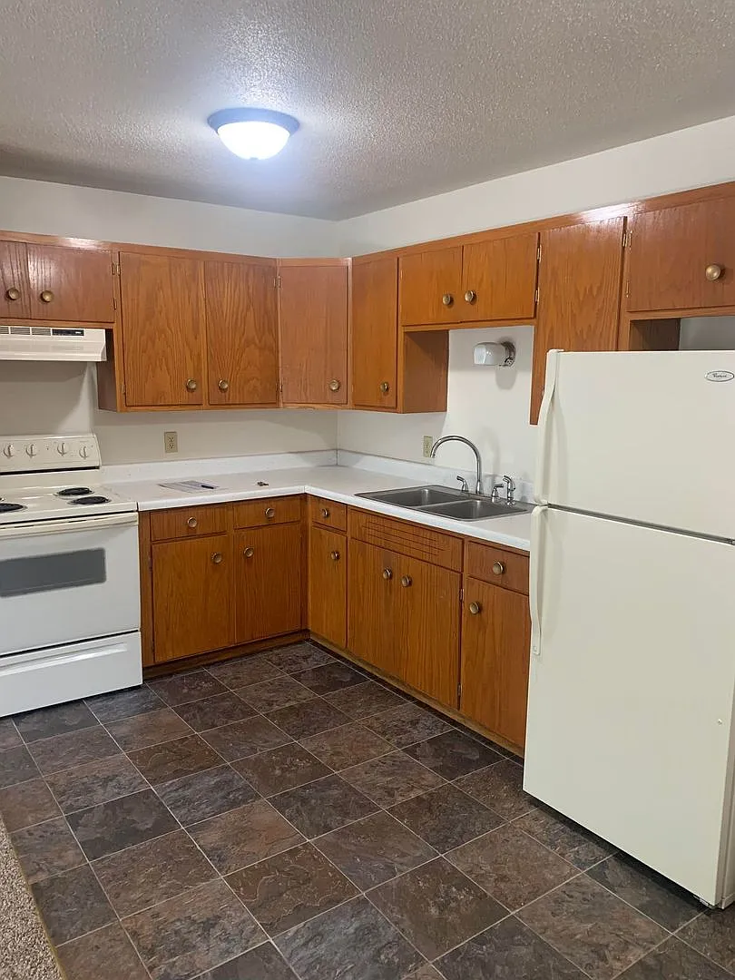 Briarwood Apartments — Photo 3
