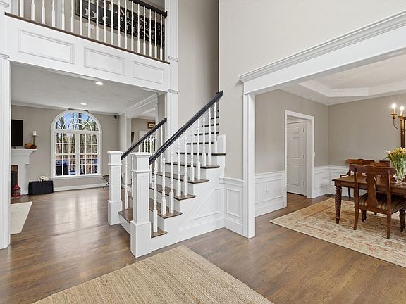2nd image of 20 Huckleberry Rd