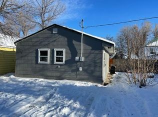 115 N 4th St, Columbus, MT 59019