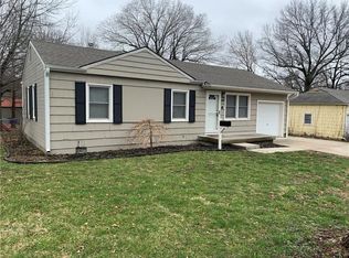 401 SW Madison St, Lees Summit, MO 64063