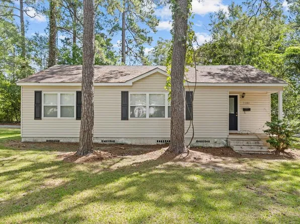 1101 Woodland Dr, Dothan, AL 36301