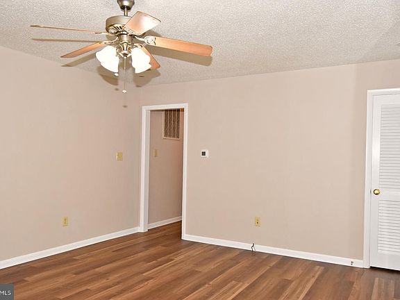 5th image of 612 Regency Dr