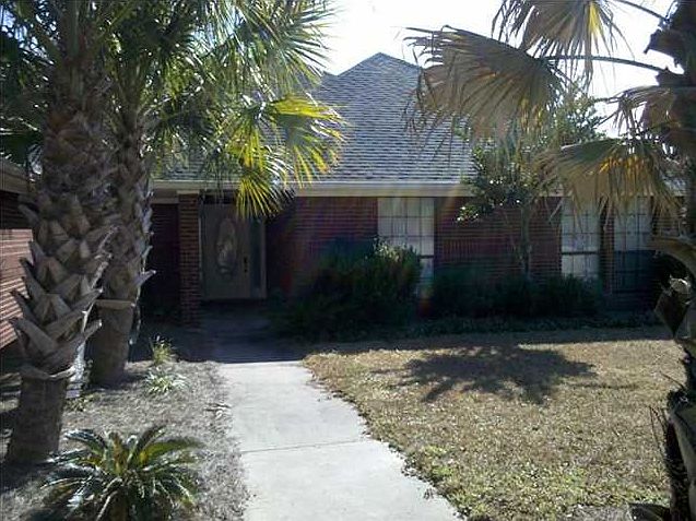 1st image of 450 Blake Dr