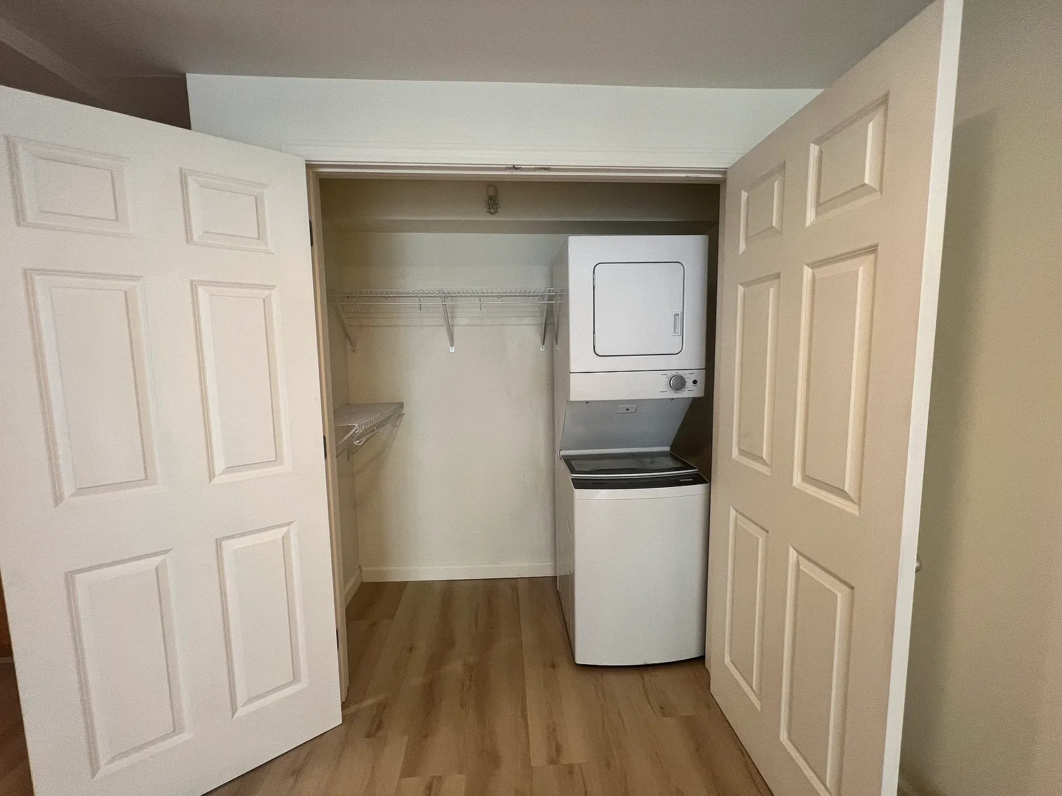 1 bed, 500 sqft, $1,850 — Photo 3