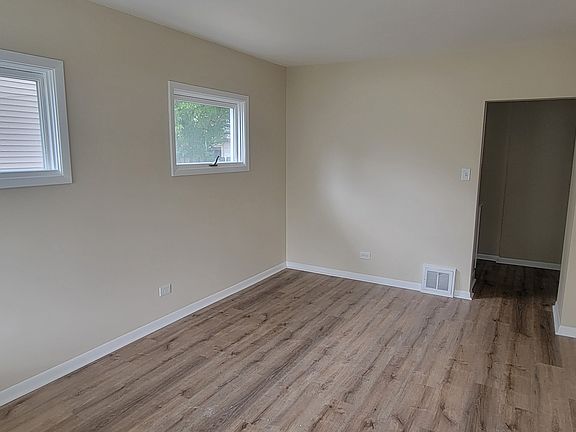 3rd image of 5320 Kohout St