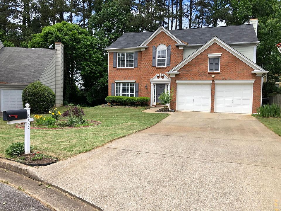 1st image of 655 Glenbarrett Ct NE