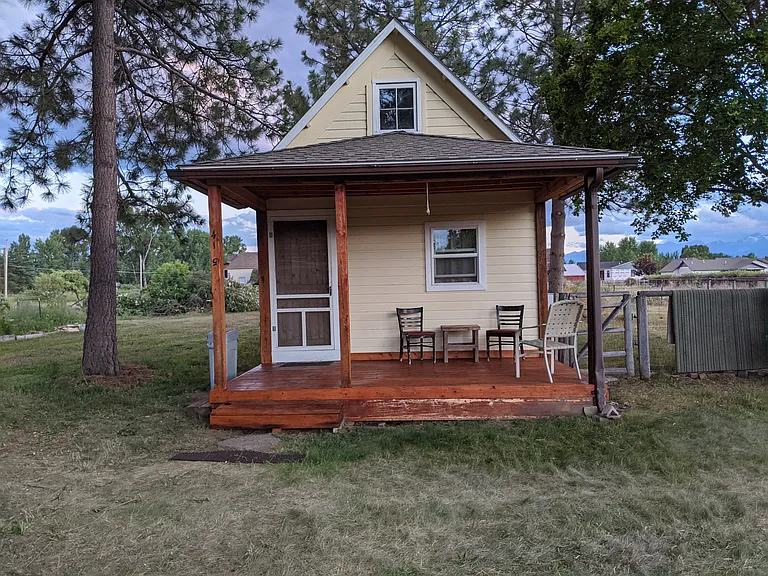 415 Grantsdale Rd — Photo 2