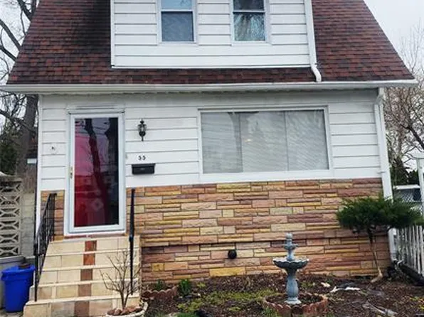 55 Circle Dr, Teaneck, NJ 07666