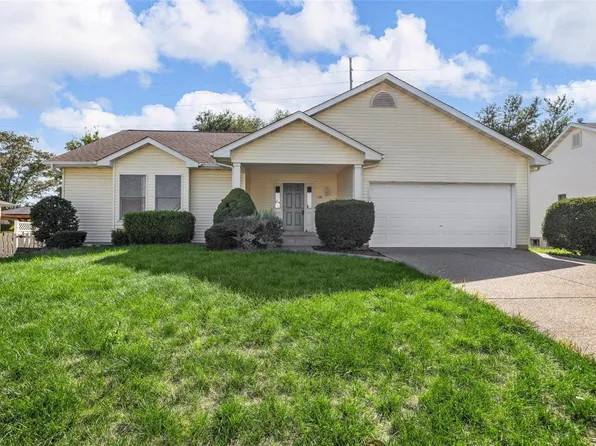 190 Dusty Rose Dr, O'Fallon, MO 63368