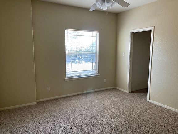 3rd image of 474 Marlys Ave