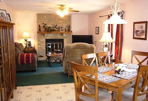 4th image of 318 Meadowgrove Dr