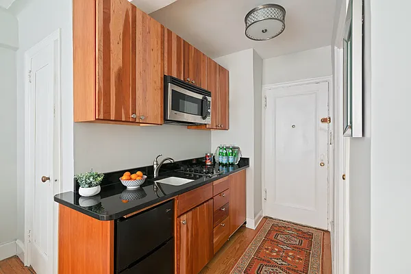 Sold by Compass | media 3
