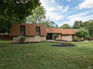 329 Shadywood Dr, Dayton, OH 45415