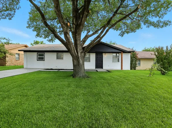 1816 Arkansas St, Gainesville, TX 76240
