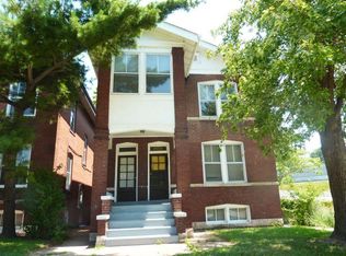1070 McCausland Ave, Saint Louis, MO 63117