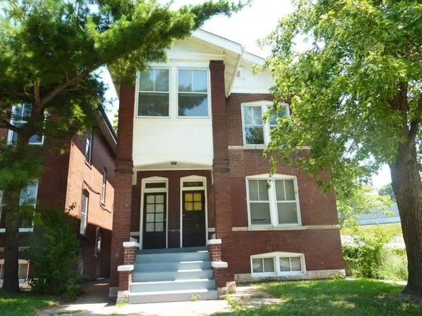 1070 McCausland Ave, Saint Louis, MO 63117