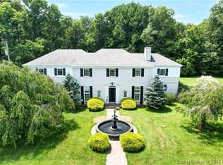 5743 E Blue River Rd, Pekin, IN 47165