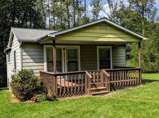 705 N Oconeechee Ave, Black Mountain, NC 28711